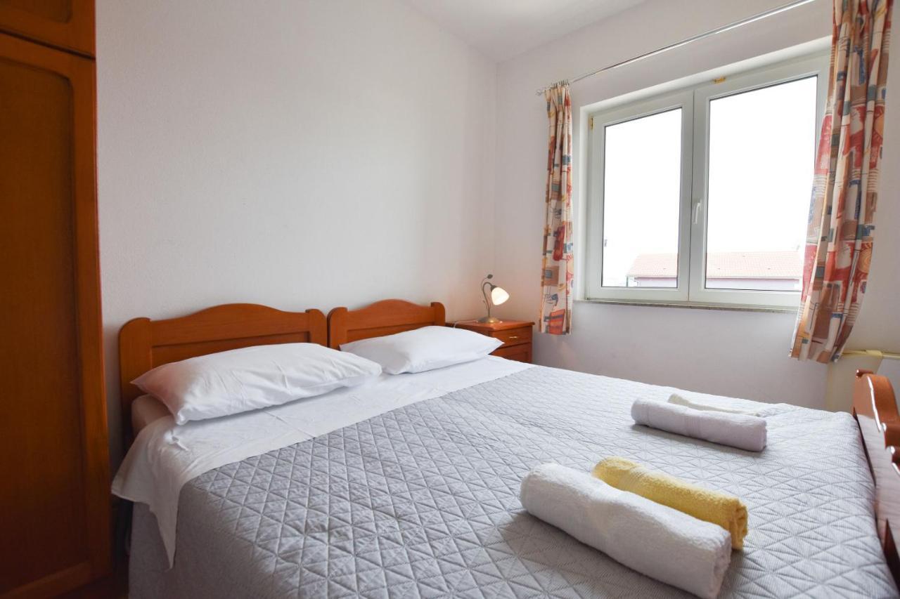 Apartments Karmen พรีมอชเตน ภายนอก รูปภาพ